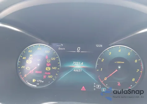 2021 Mercedes-Benz C 300 Sedan z USA, uszkodzony, nr VIN W1KWF8DB2MR651527